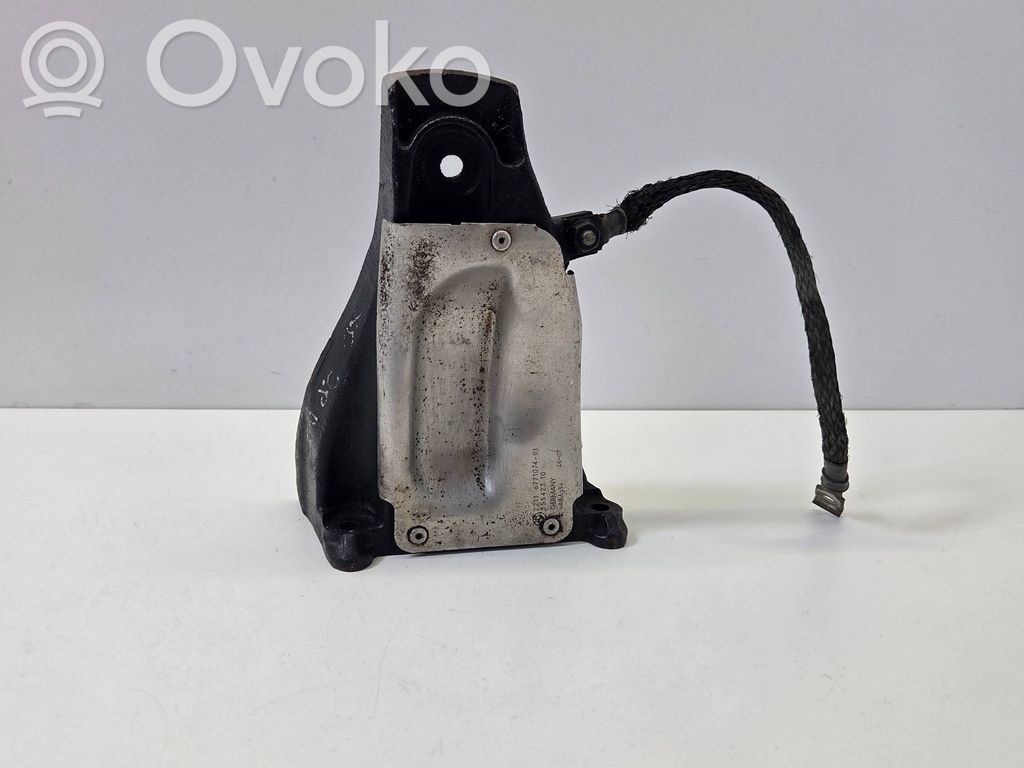 BMW 5 E60 E61 Engine mounting bracket 