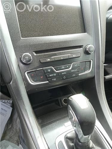Ford Mondeo MK V Air conditioning (A/C) switch 