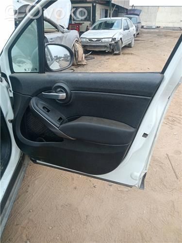 Fiat 500X Front door electric window regulator 