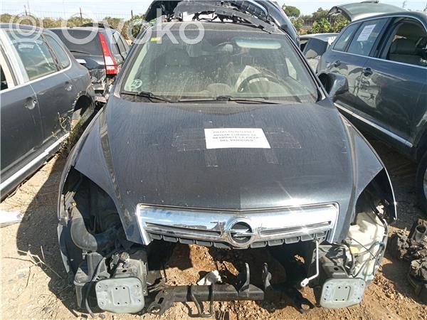 Opel Antara Konepelti 