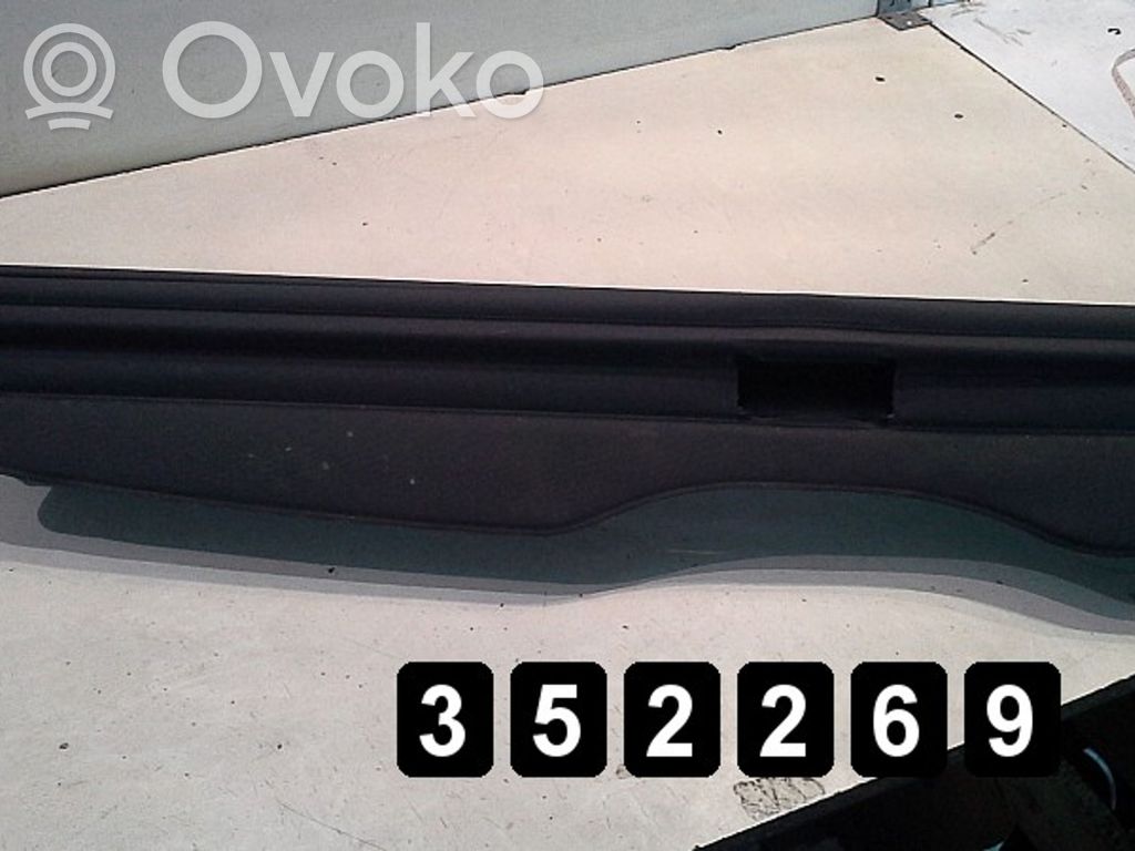 Parcel shelf
