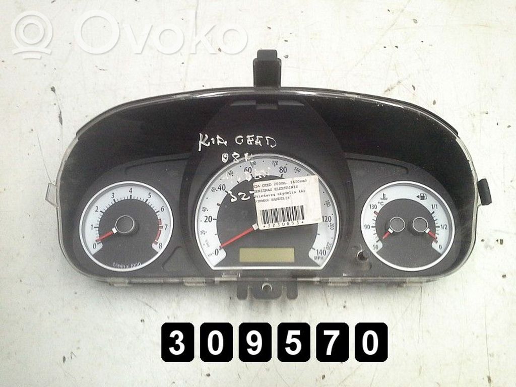 KIA Ceed Geschwindigkeitsmesser Cockpit 