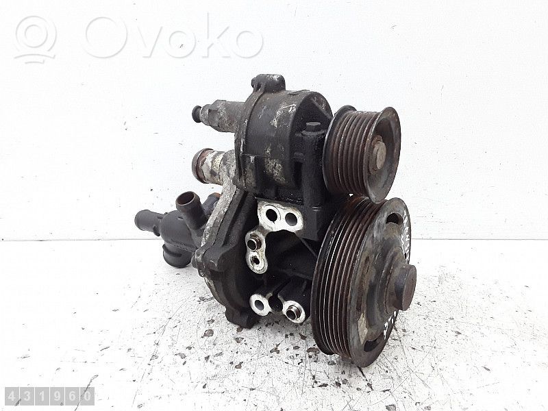 Ford Transit Bomba de agua 