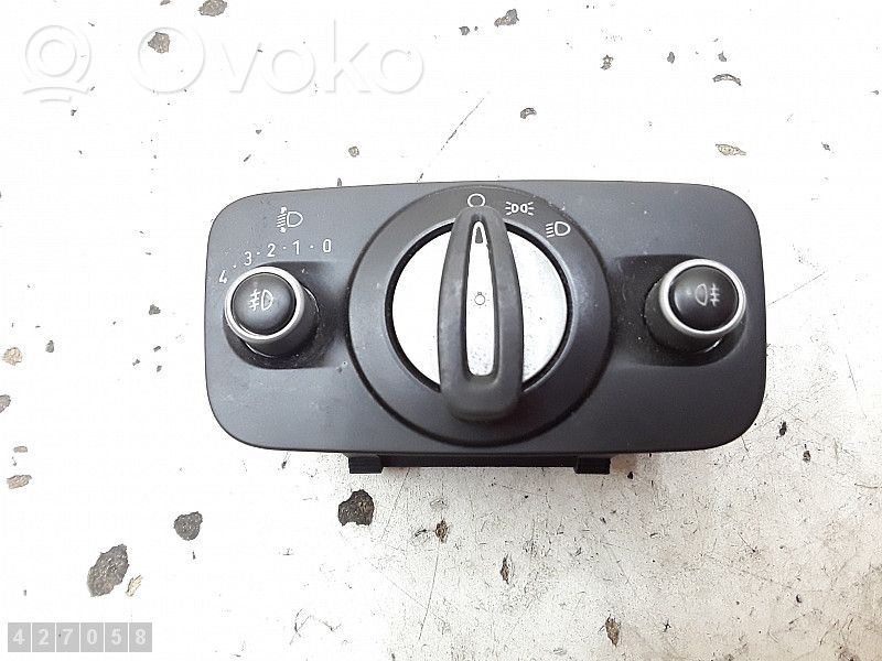 Light switch   BA6T13A024BA
