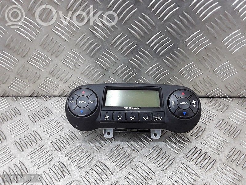 Hyundai ix35 Climate control unit 