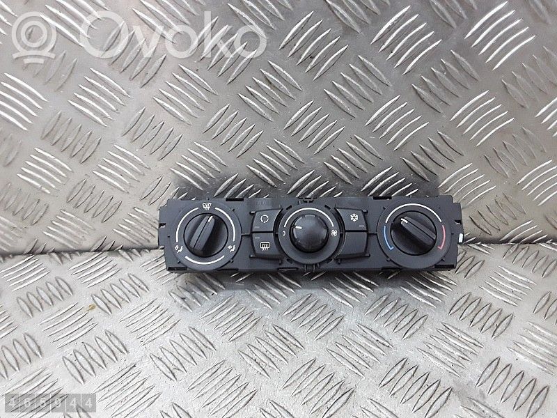 BMW 1 E81 E87 Climate control unit 