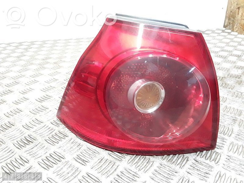 Volkswagen Golf V Luci posteriori