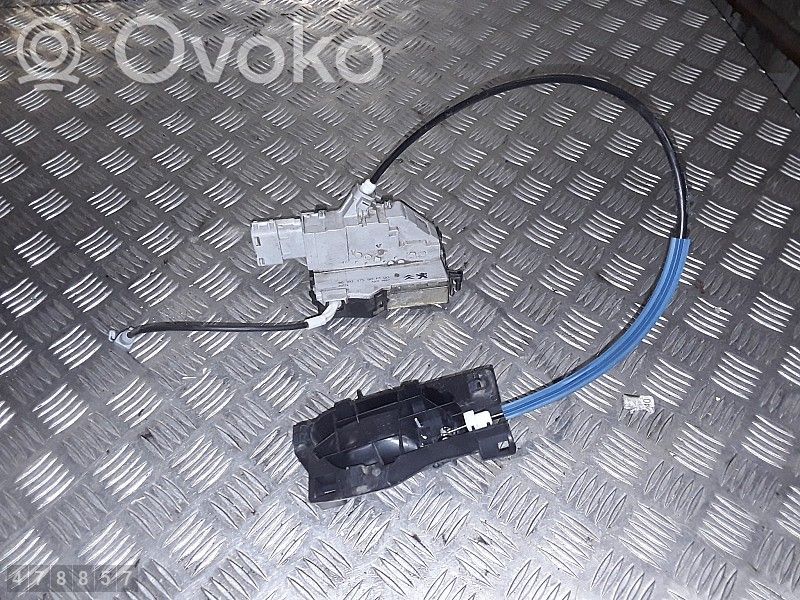 Peugeot 407 Zamek drzwi tylnych 