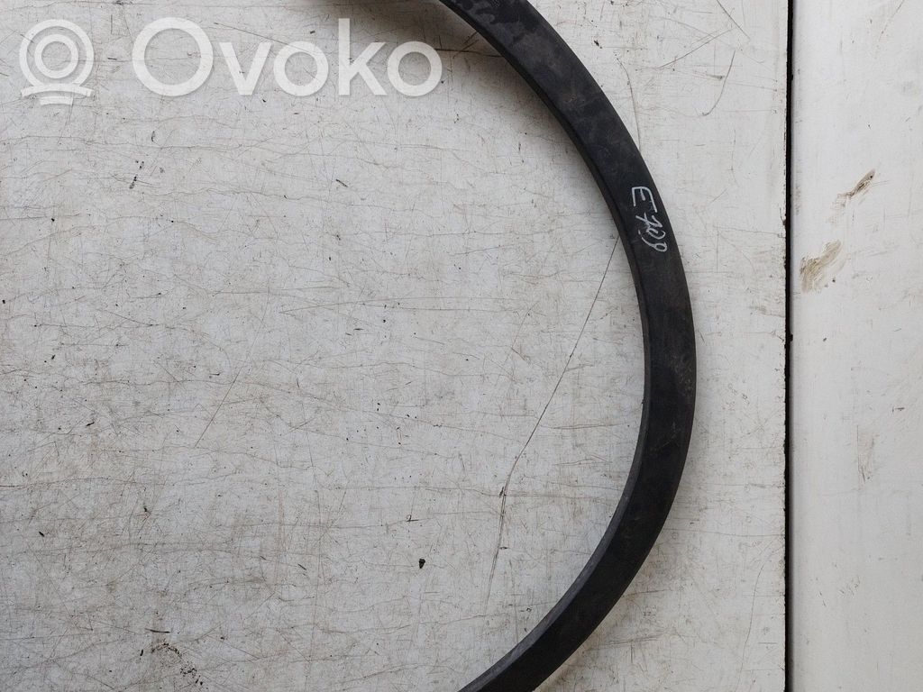 Renault Captur Front arch trim 