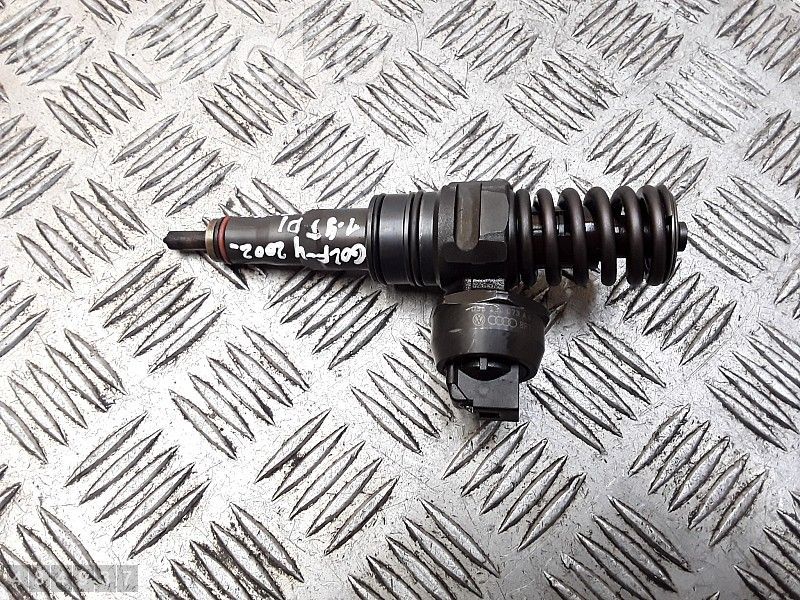 Volkswagen Golf IV Injector combustibil