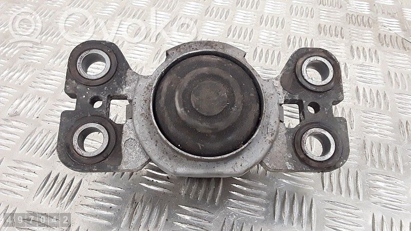 Engine mount bracket   8G9N7M121BA00