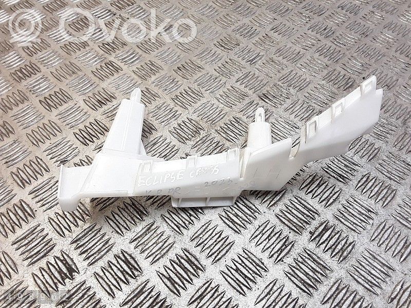 Front bumper mounting bracket   8301D661