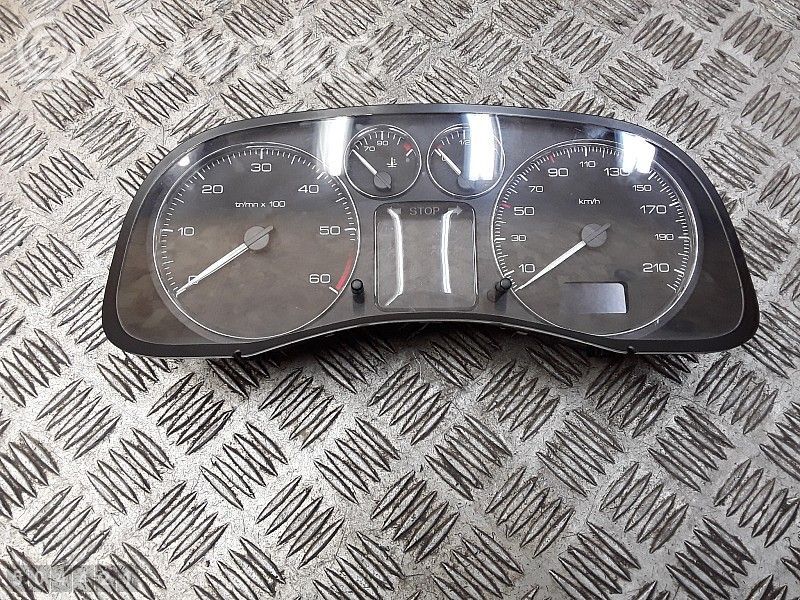 Geschwindigkeitsmesser Cockpit   9654485280