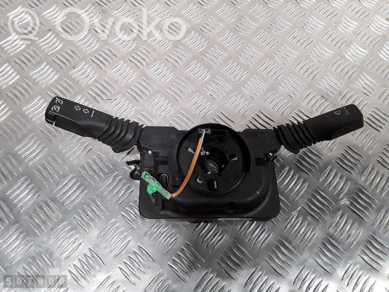 Opel Astra H Wiper turn signal indicator stalk/switch 