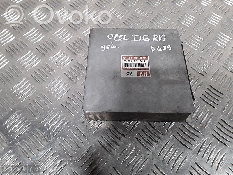 Opel Tigra A Engine control unit/module 