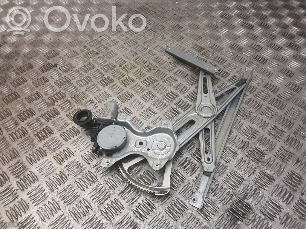 Toyota Yaris Takaoven ikkunan nostin moottorilla