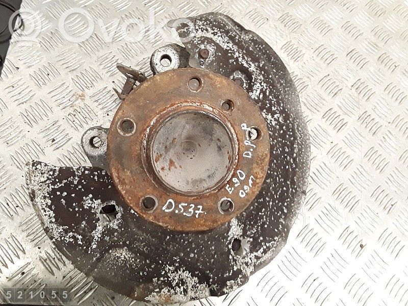 Front wheel hub   677321004