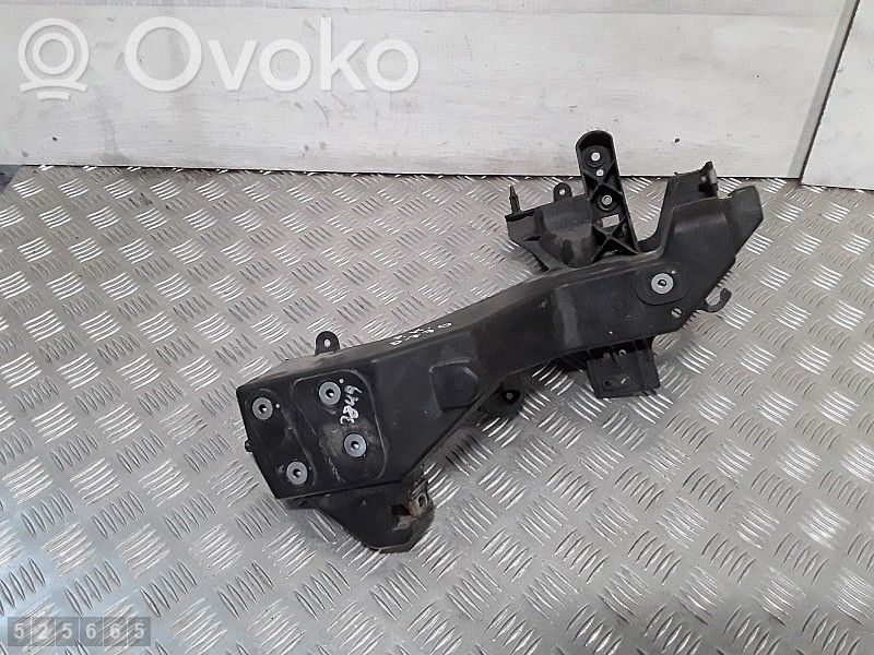 Jeep Grand Cherokee Uchwyt / Mocowanie lampy przedniej 