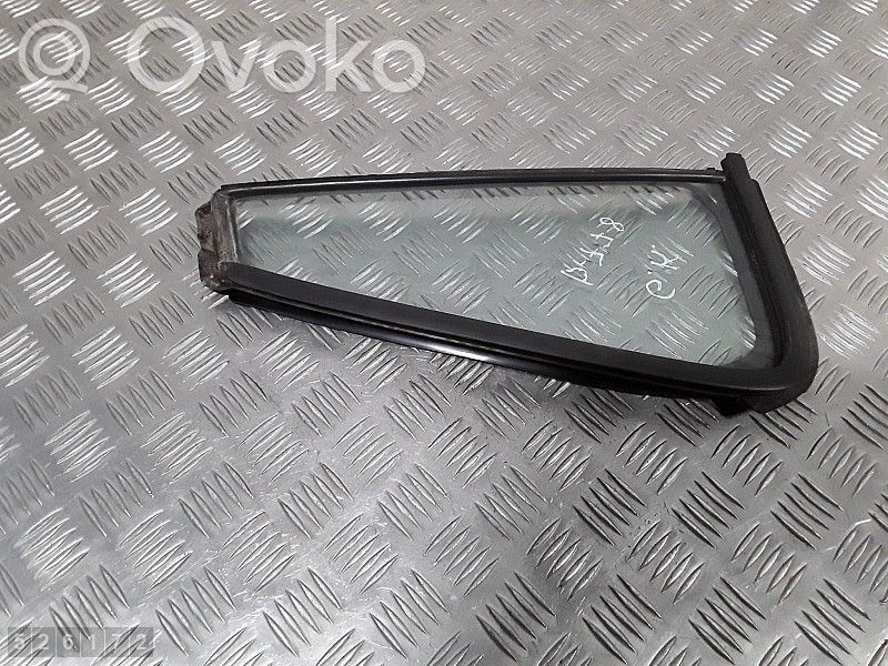 Ventanilla de ventilación de la puerta trasera   43R00122