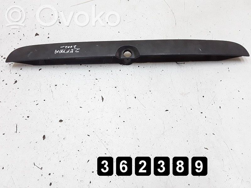 Opel Zafira A Éclairage de plaque d'immatriculation