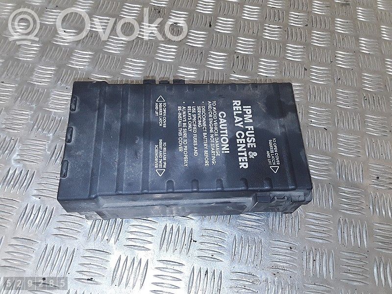 Dodge Grand Caravan Fuse module 