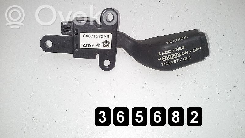 Commande régulateur de vitesse   04671573AB