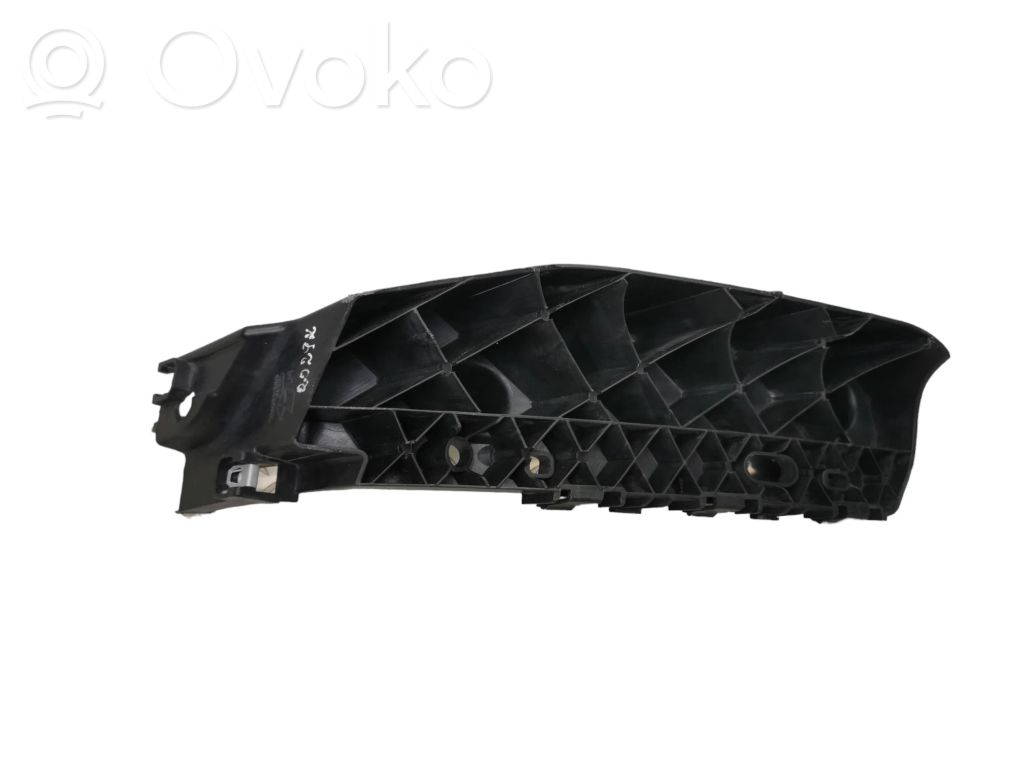 Headlight/headlamp mounting bracket   68227825AA,68227825AA,68227825AA,60586,T300841B01
