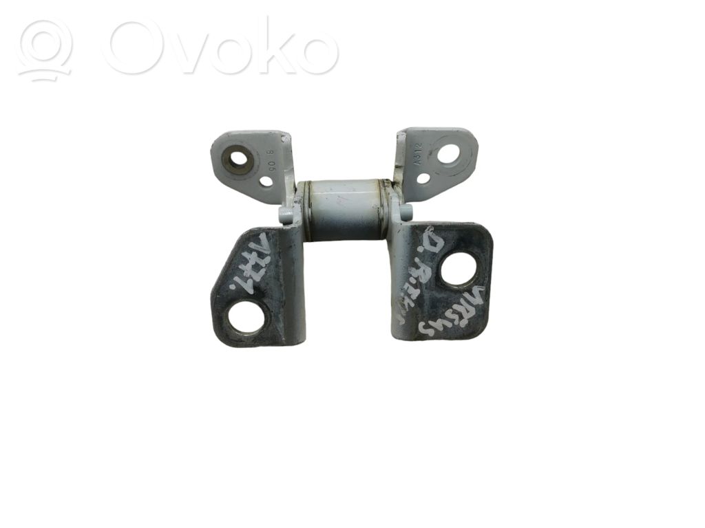 Chrysler Pacifica Front door upper hinge 