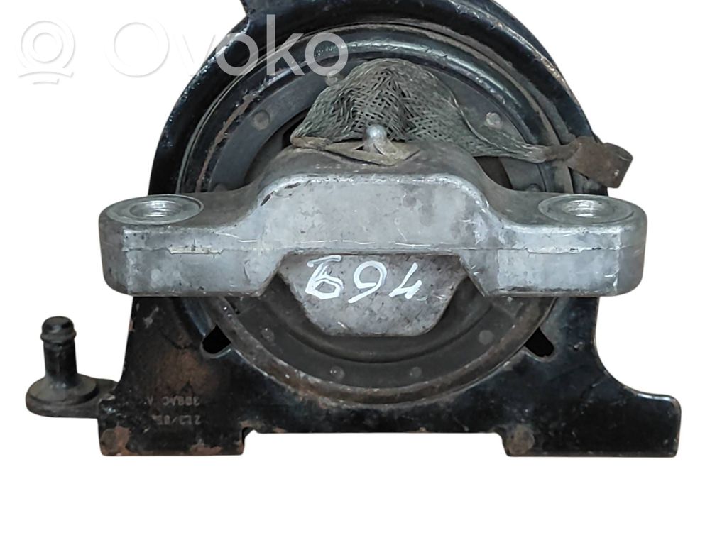 Chrysler Voyager Engine mount bracket 