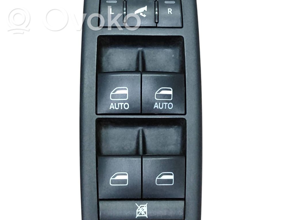 Fiat Freemont Electric window control switch 