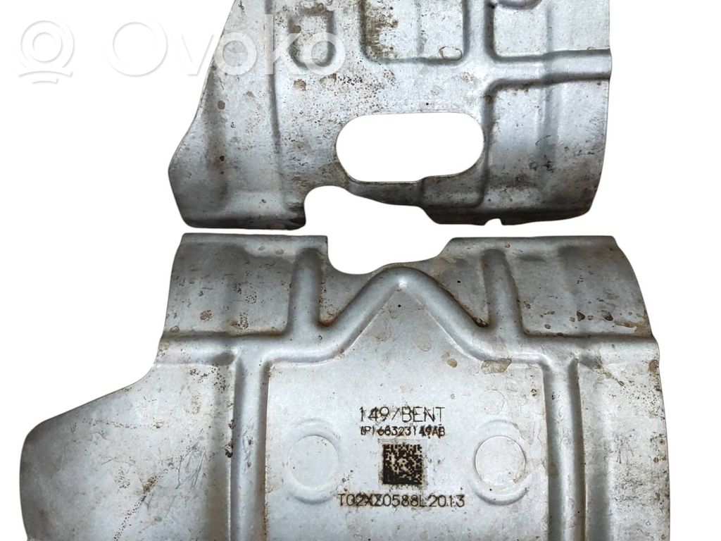 Chrysler Pacifica Protección térmica del escape 