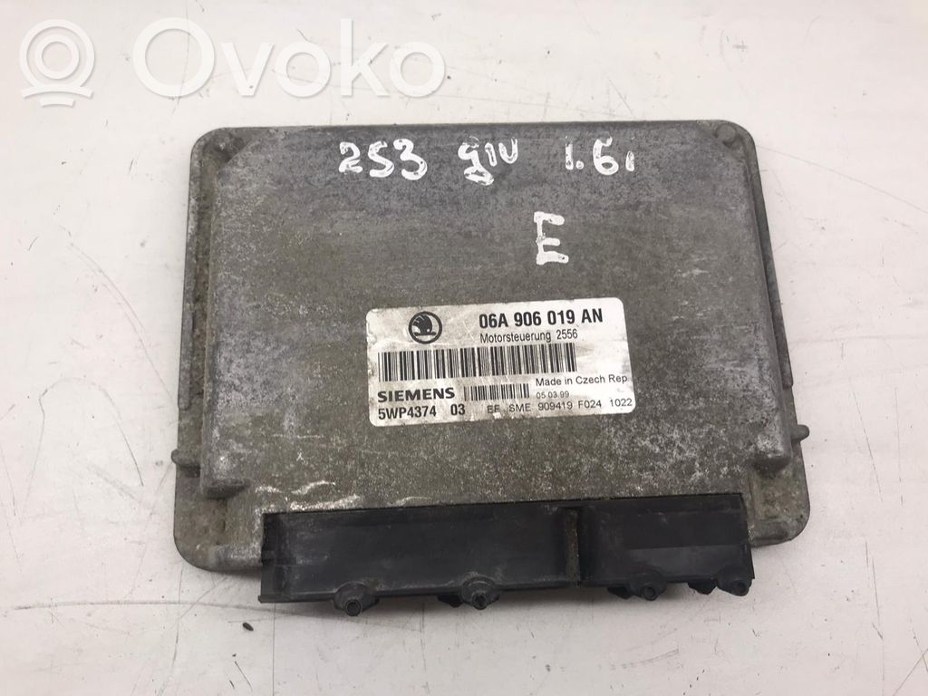 Audi A6 S6 C6 4F Engine control unit/module ECU 