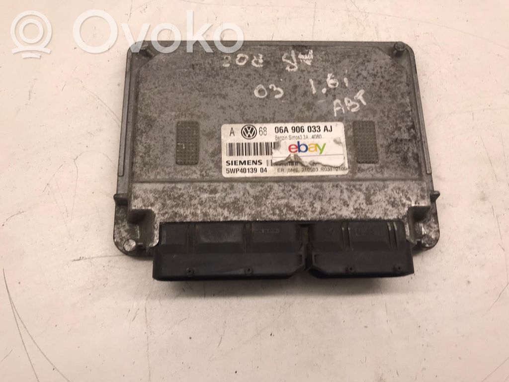 Engine control unit/module ECU   06A906033AJ