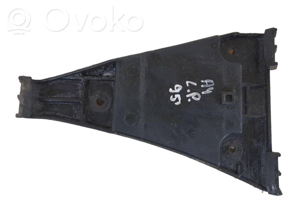 Audi A4 S4 B5 8D Soporte de montaje del parachoques trasero 
