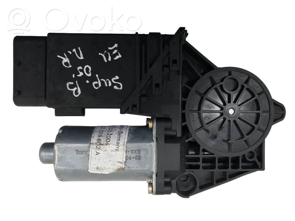 Skoda Superb B5 (3U) Etuoven ikkunan nostomoottori 