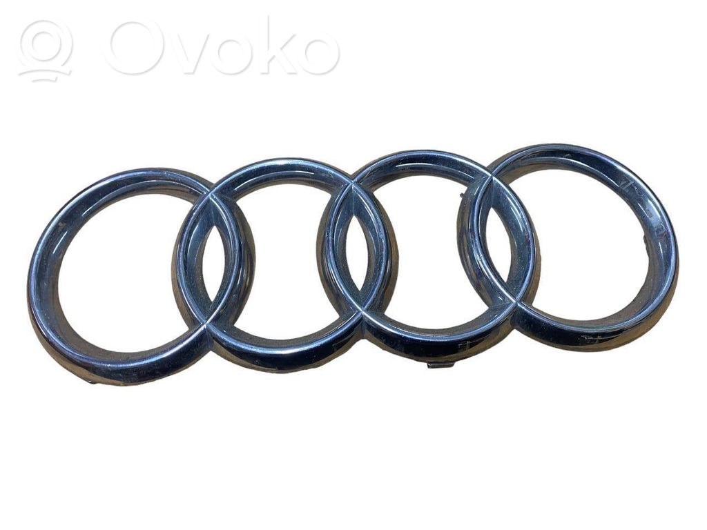 Audi A8 S8 D2 4D Gamintojo ženkliukas 