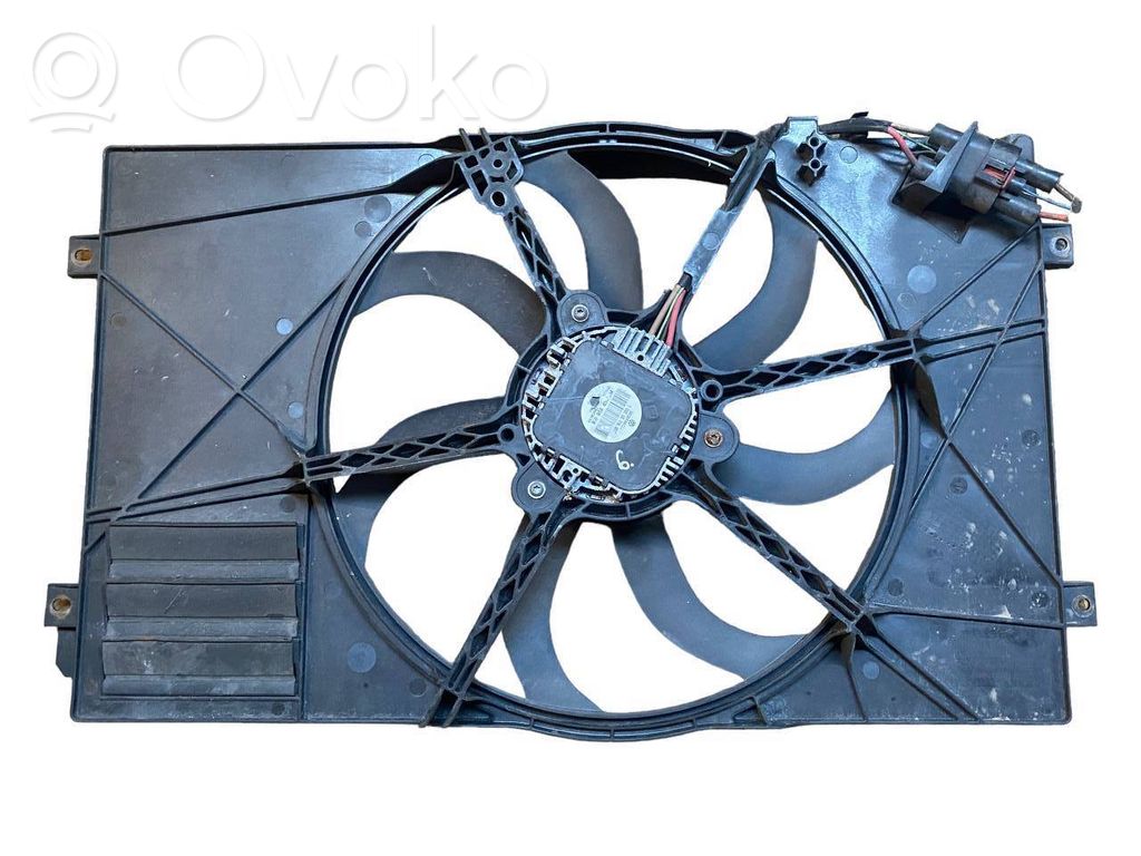 Volkswagen Golf IV Elektryczny wentylator chłodnicy 