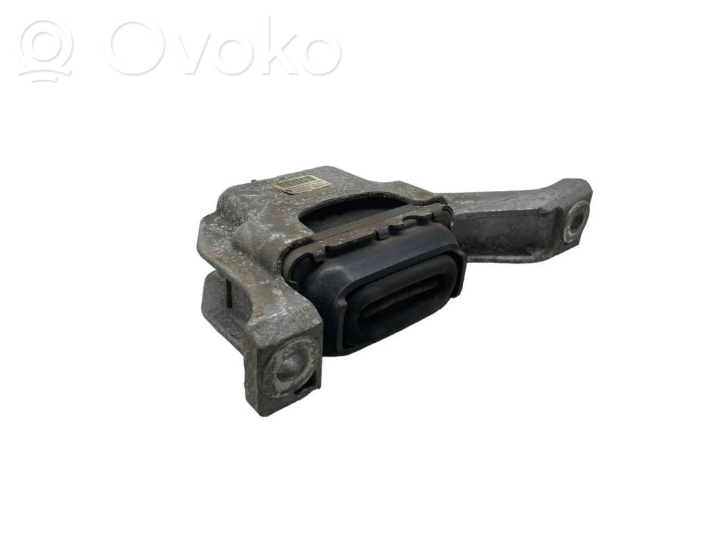 Mini One - Cooper Coupe R56 Engine mount bracket 