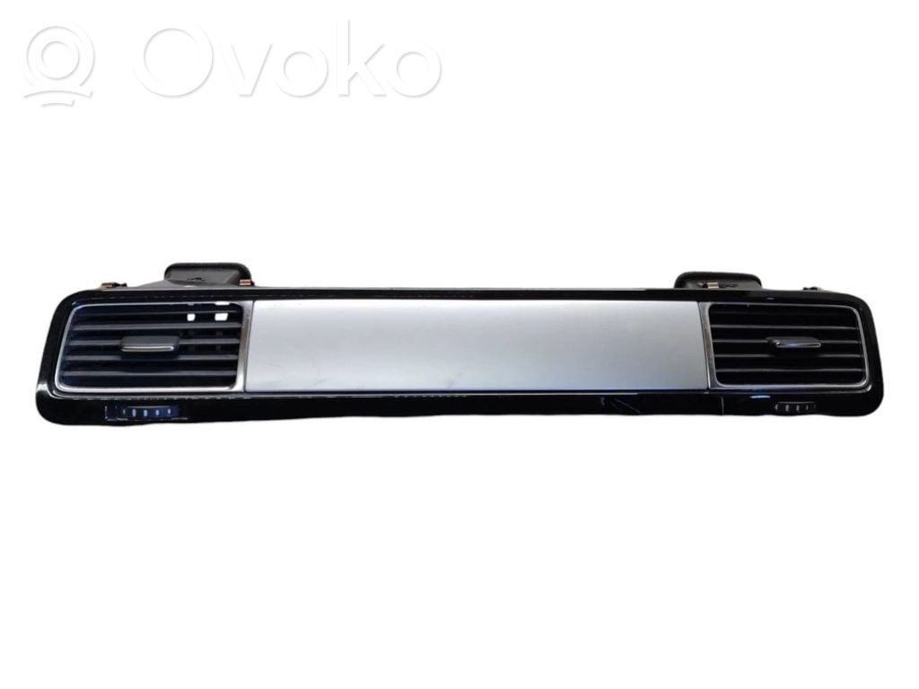 Volkswagen Touareg II Ramka deski rozdzielczej 