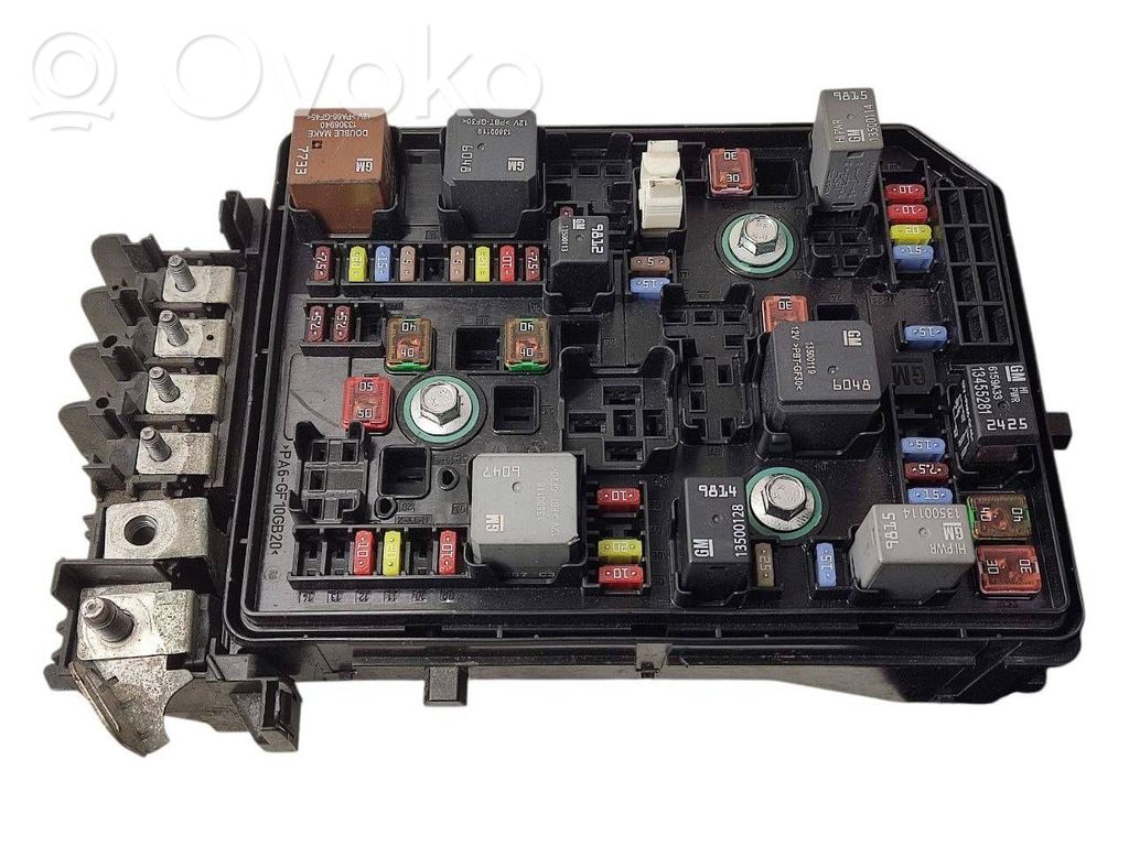 Opel Astra K Fuse box set 