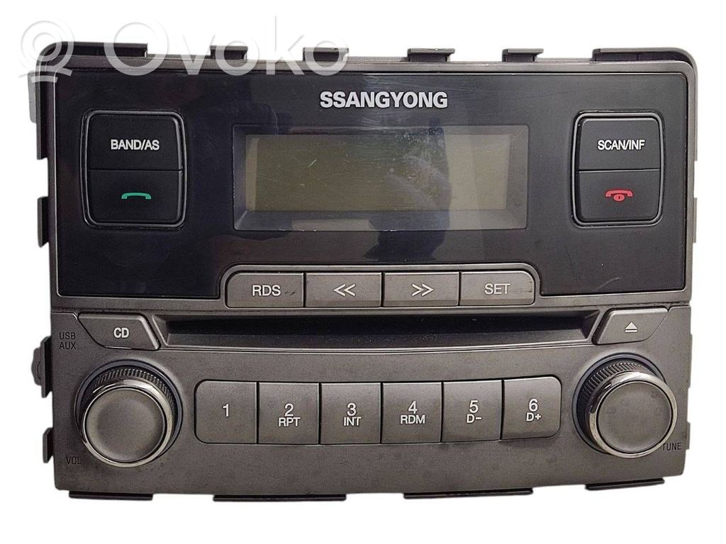 SsangYong Rodius Panel / Radioodtwarzacz CD/DVD/GPS 