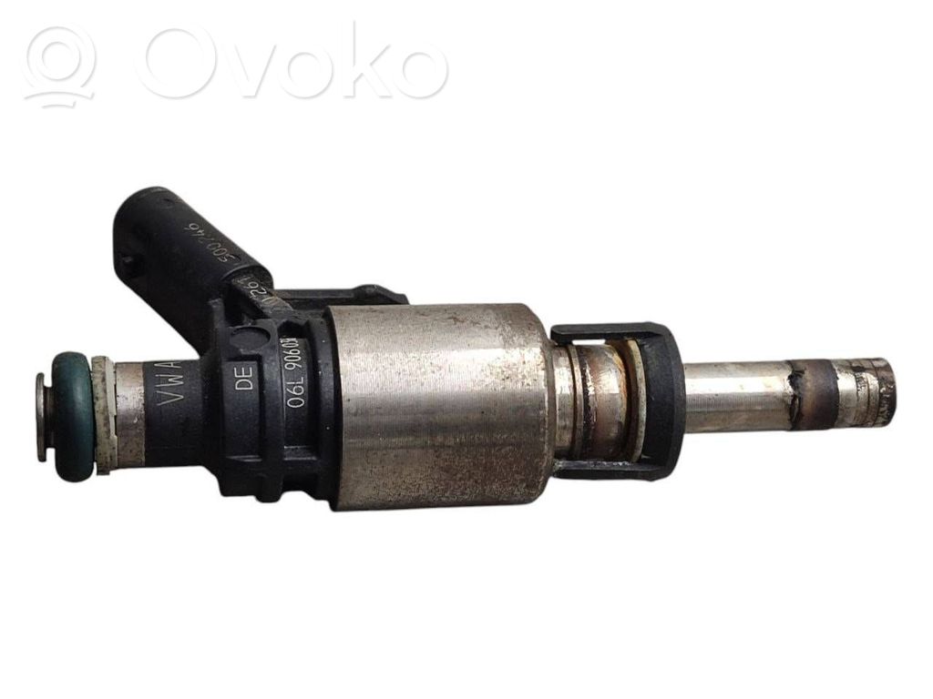 Volkswagen Golf VII Inyector de combustible 