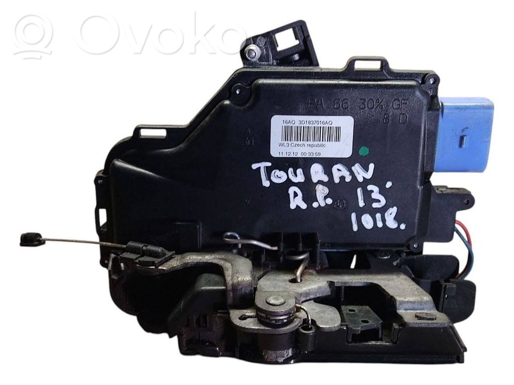 Volkswagen Touran II Front door lock 