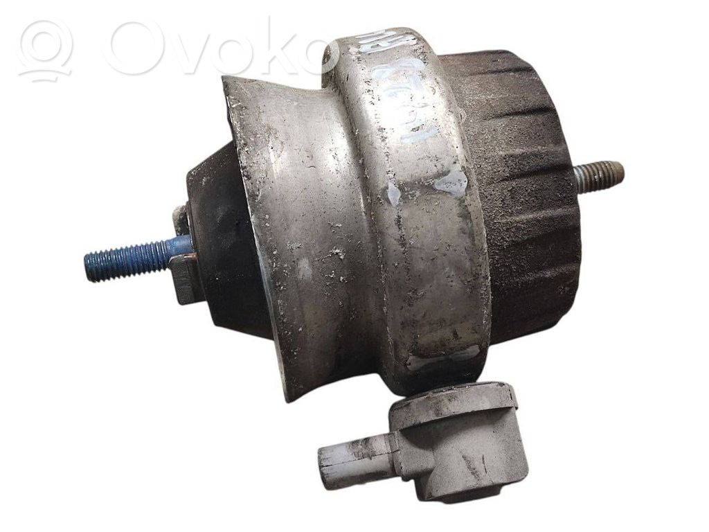 Audi A6 Allroad C6 Engine mount bracket 