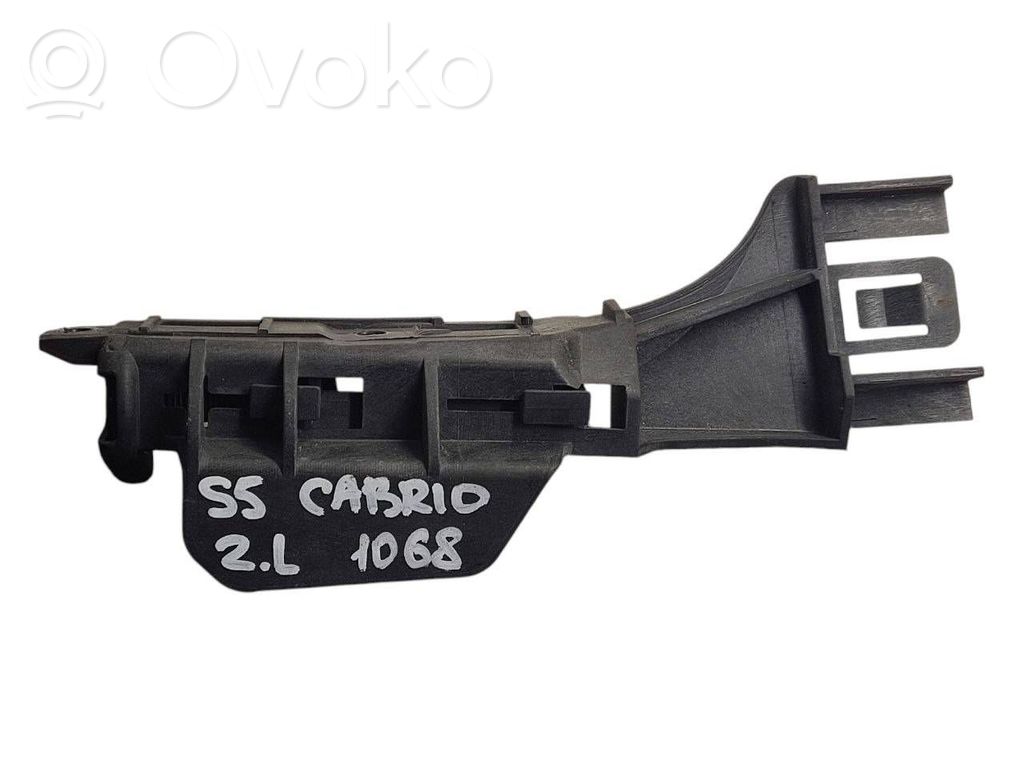 Galinis laikiklis bamperio   8T0807889