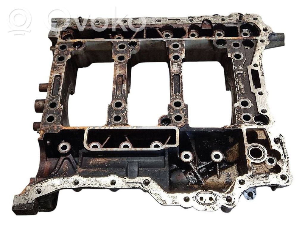 Volkswagen Touareg II Engine block 