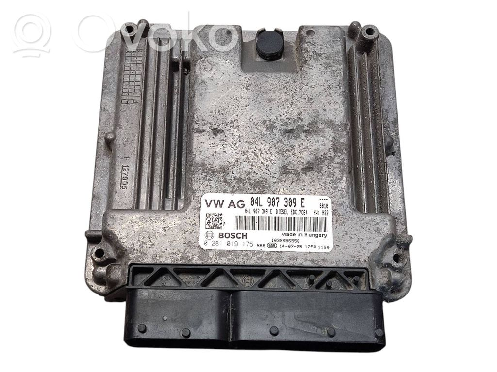 Volkswagen Golf VII Engine control unit/module 