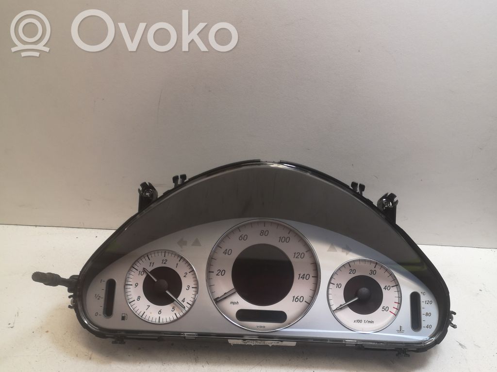 Mercedes-Benz E W211 Speedometer (instrument cluster) 