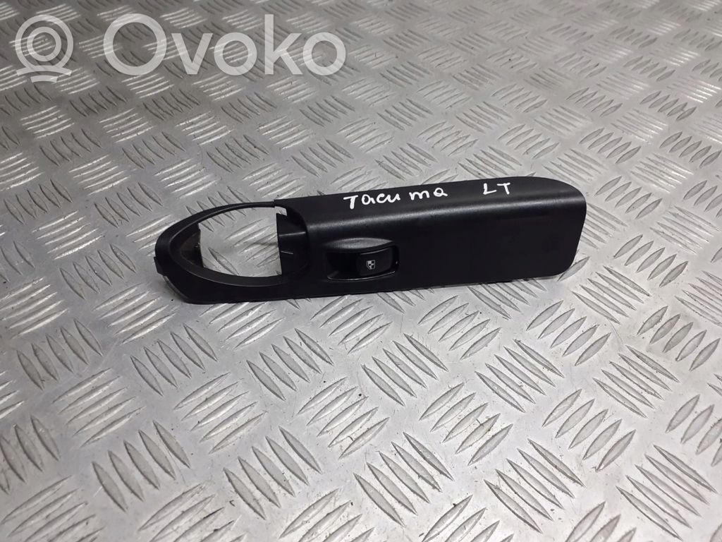 Daewoo Tacuma Electric window control switch 
