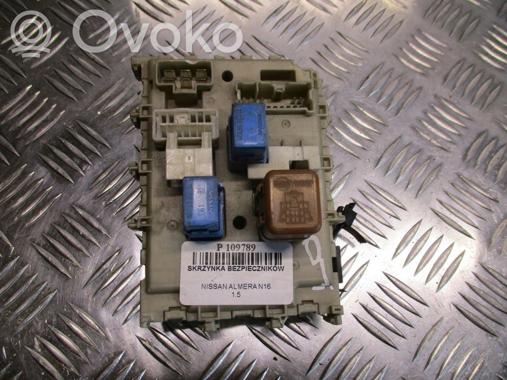 Nissan Almera N16 Set scatola dei fusibili